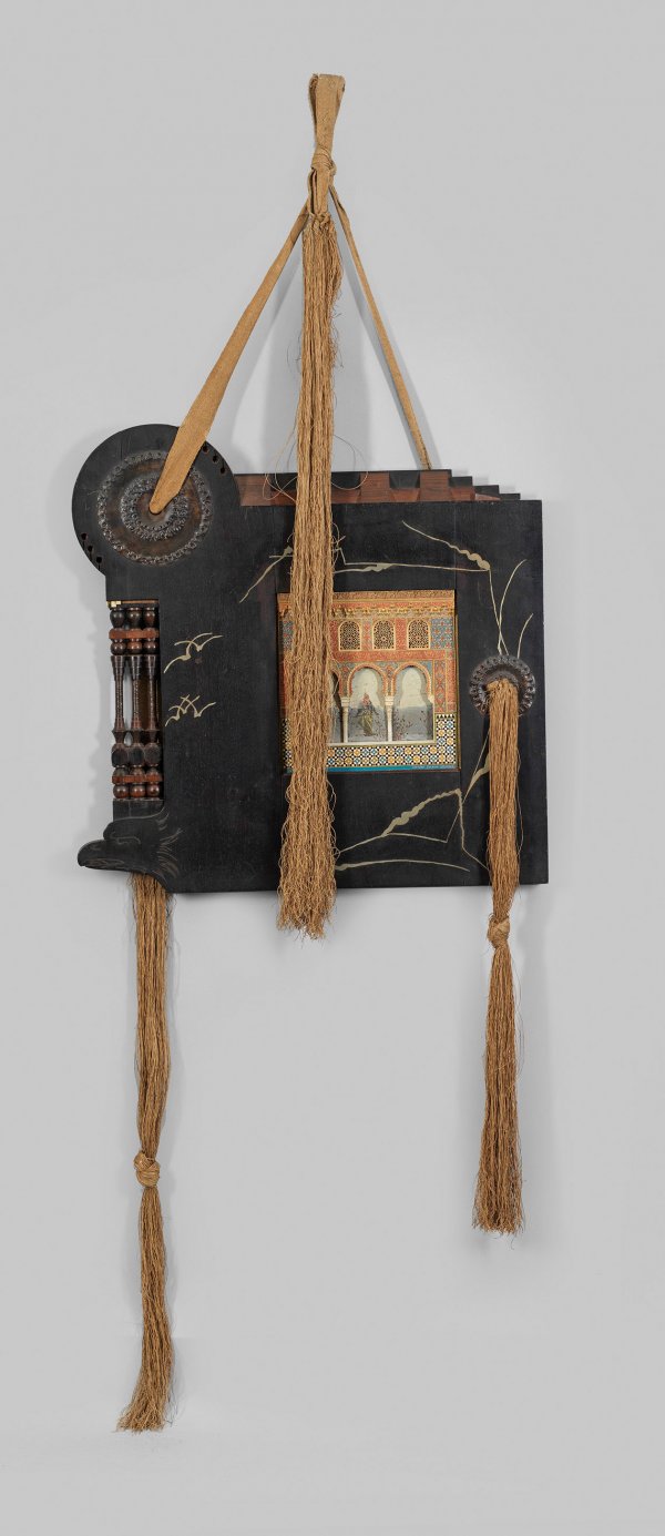 Extravagante Wanddekoration von Carlo Bugatti