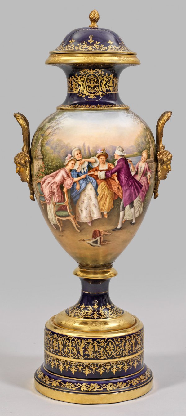 Monumentale Belle Epoque-Deckelvase mit