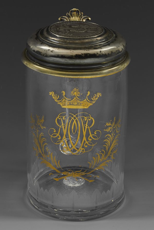 Musealer Potsdamer Glashumpen mit Silberdeckel