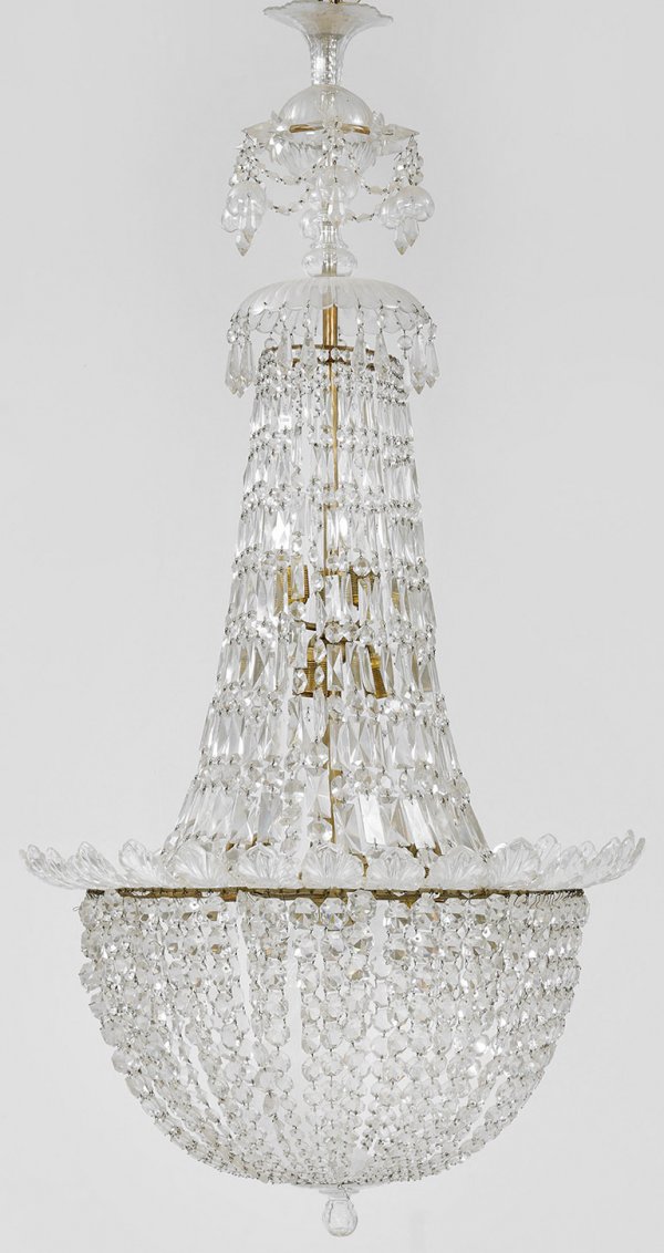 Imposanter Deckenlüster