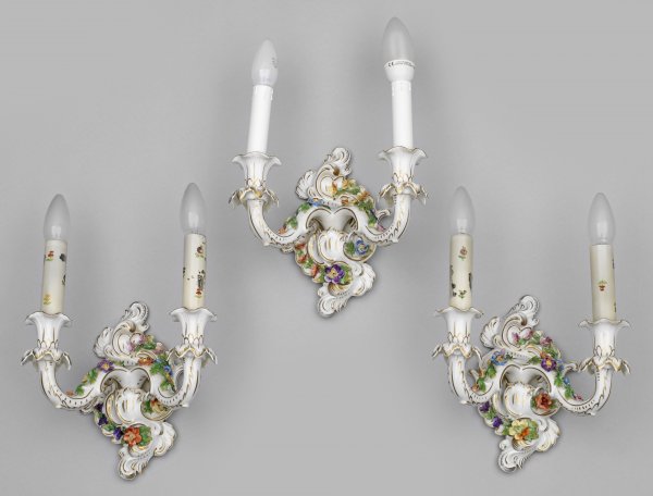 Deckenlampe und drei Wandappliken