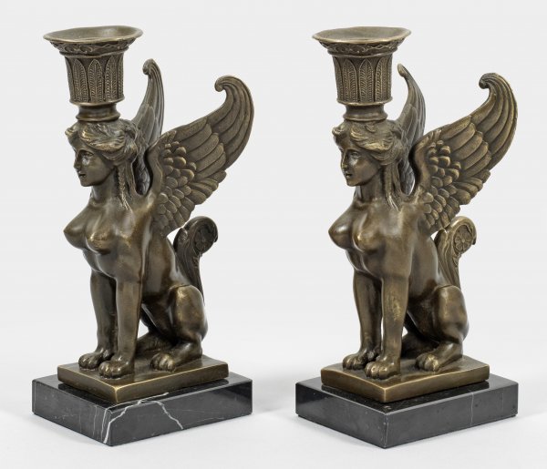 Paar skulpturale Kerzenleuchter im Empire-Stil