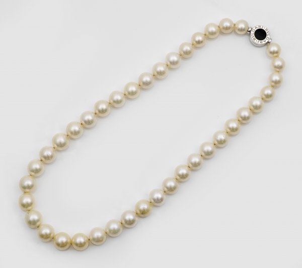 Südsee-Perlcollier mit BVLGARI-Schließe
