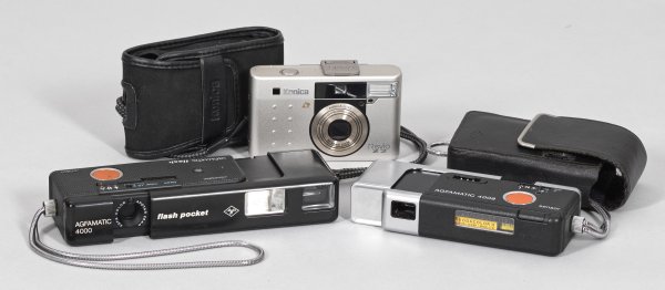 Drei Vintage Kameras