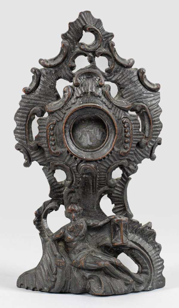 Rokoko-Taschenuhrenhalter mit Chronos-Figur