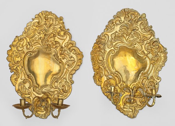 Zwei Wandblaker im Barock-Stil