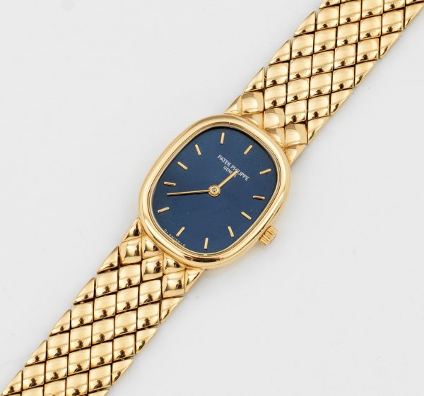 Damenarmbanduhr Ellipse von Patek Philippe