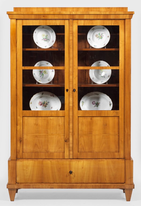 Biedermeier-Vitrinenschrank