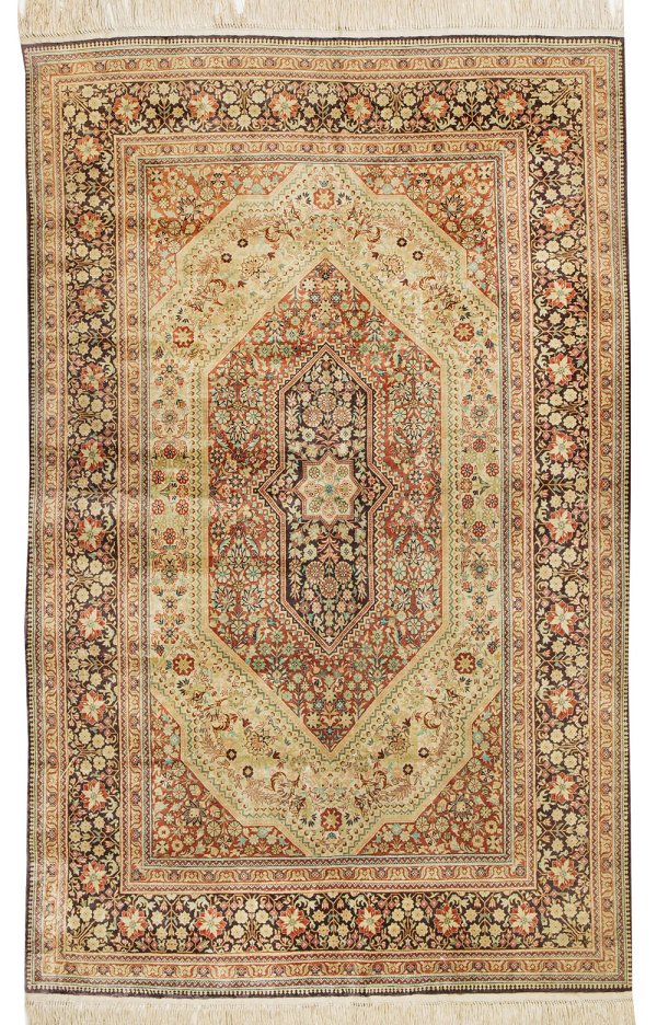 Seidenbrücke mit Hereke-Muster