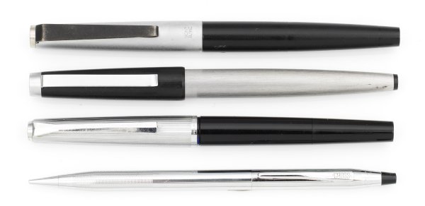 Vier Vintage-Schreibgeräte