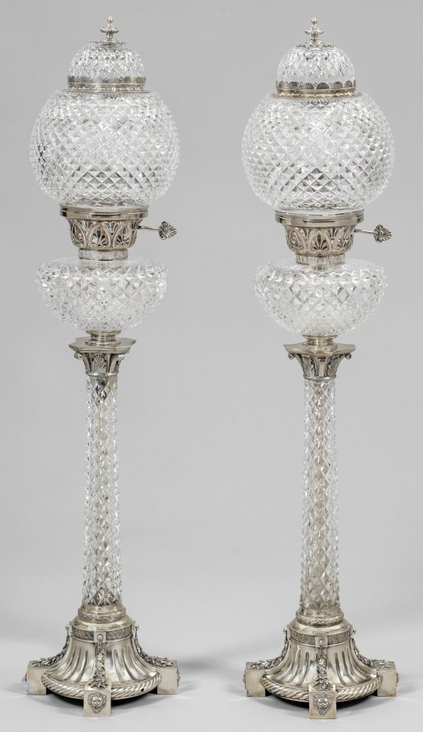 Paar große, dekorative Tischlampen im Empirestil