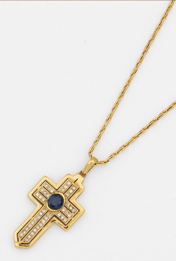 Saphir-Kreuzanhänger mit Diamantbesatz