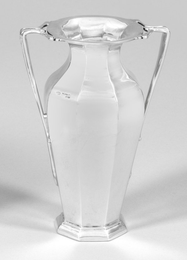 Kleine Amphoren-Vase