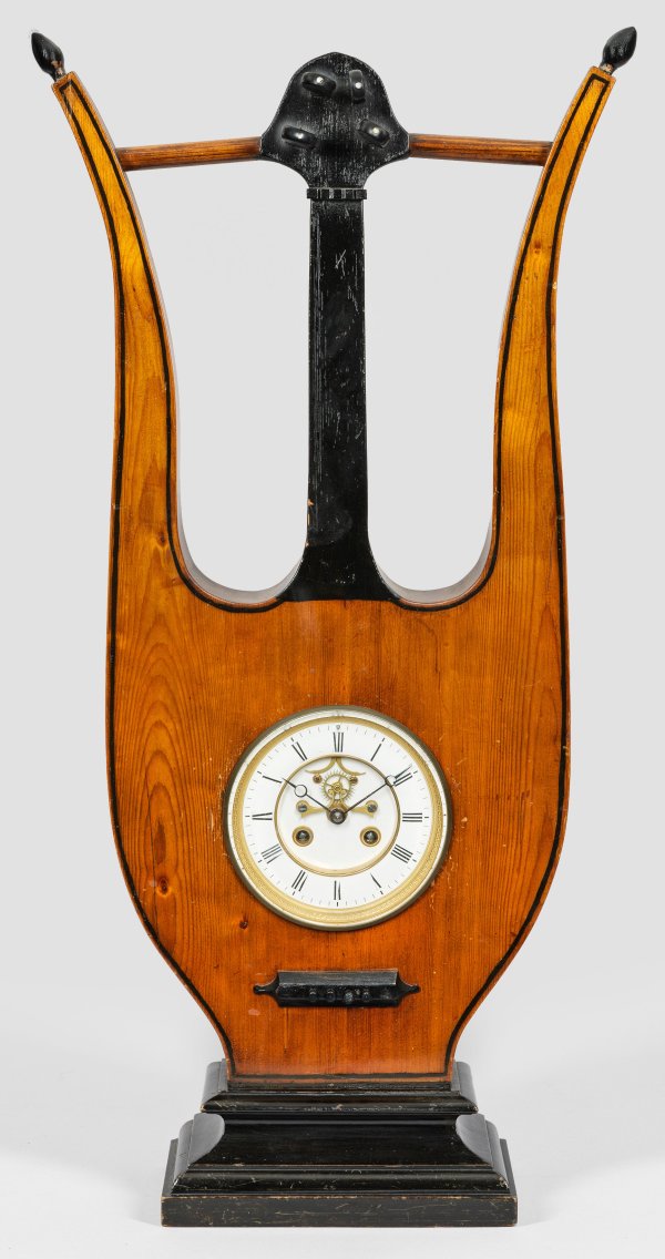 Große Biedermeier-Uhr