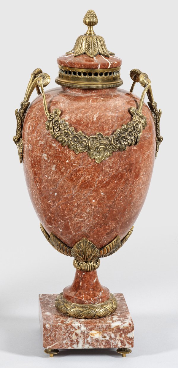 Große Vase im Louis XVI-Stil