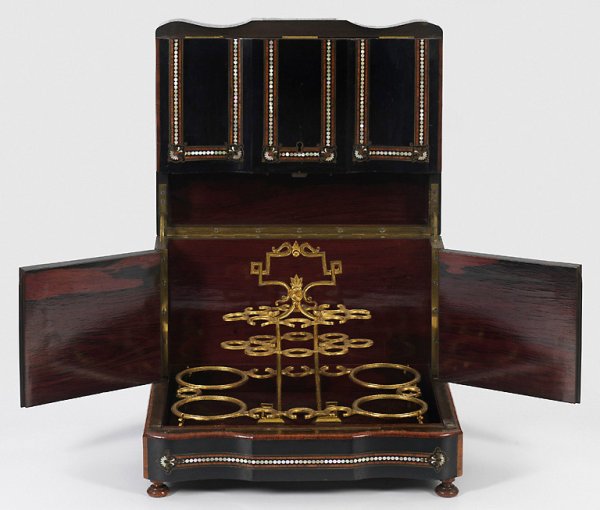 Schatulle für Likör-Reiseservice