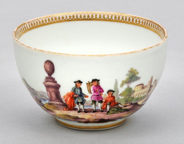 Teetasse mit Landschaftsszene