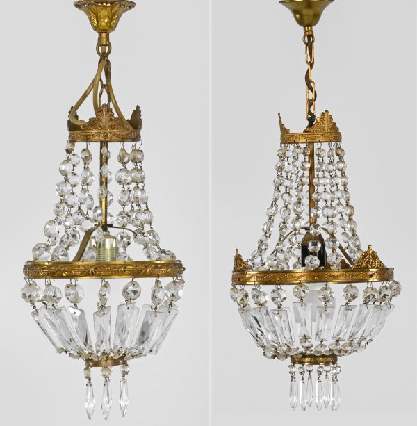 Zwei kleine Deckenlüster