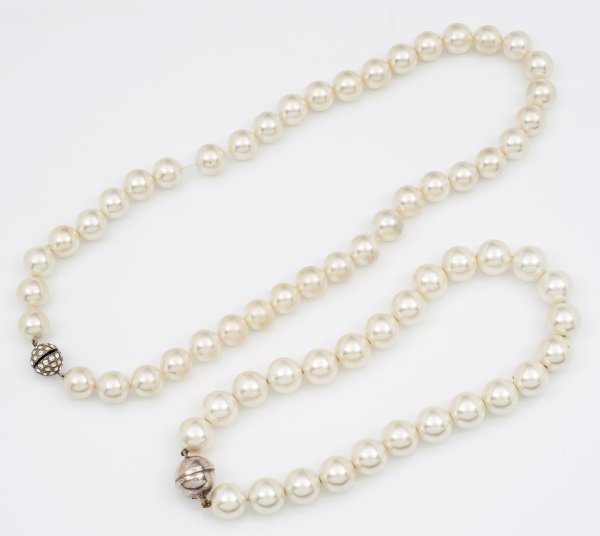 Zwei Traveller-Perlenketten