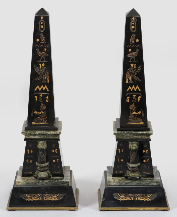 Paar Egyptian Revival-Obelisken