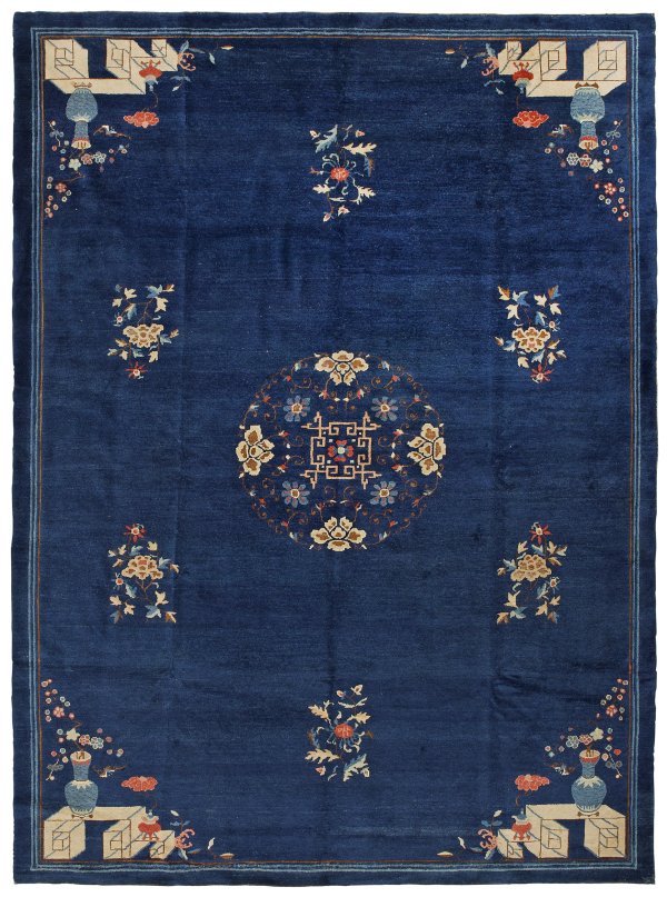 Großer alter China-Teppich