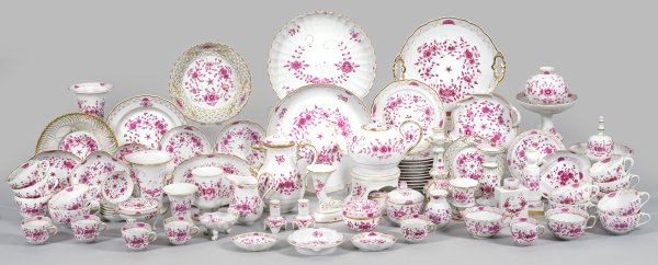 Service und Tischaccessoires mit Dekor Indisch-Purpur