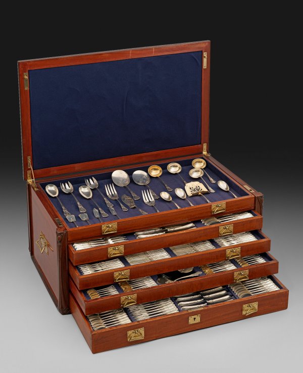 Umfangreiches, herausragendes Speisebesteck Herbstzeitlose