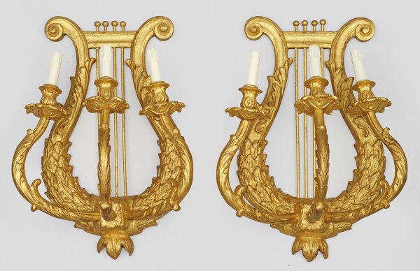 Paar große Wandappliken im Louis XVI-Stil