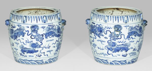 Paar dekorative Cachepots